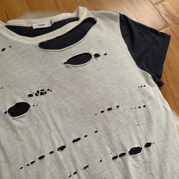 VINCE destroyed short sleeve tee shirt size small - Picture 3 of 6